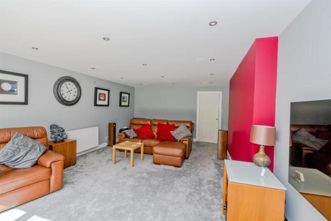 43, Enderley Drive, Walsall, Staffordshire, WS3 3P