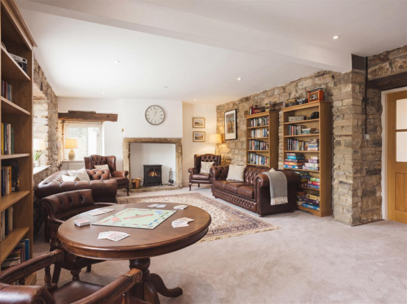 4 bed Detached for sale Image 6