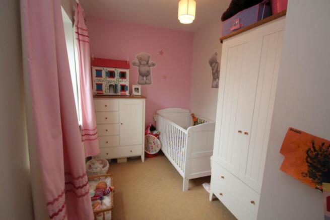 bedroom 3.JPG