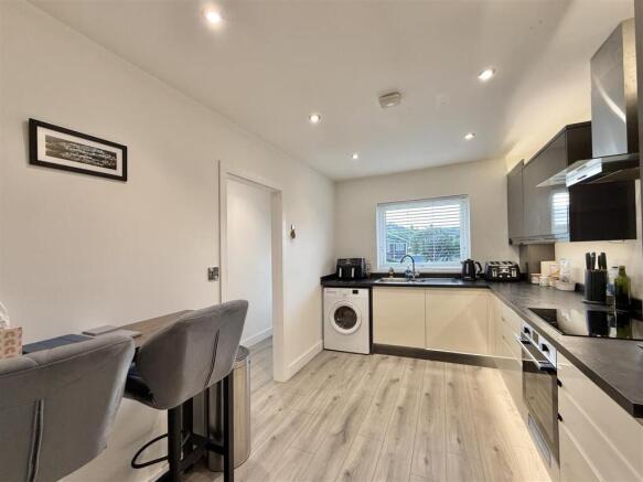 Kitchen_.jpg