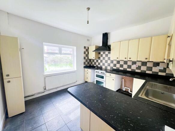 KITCHEN (2)