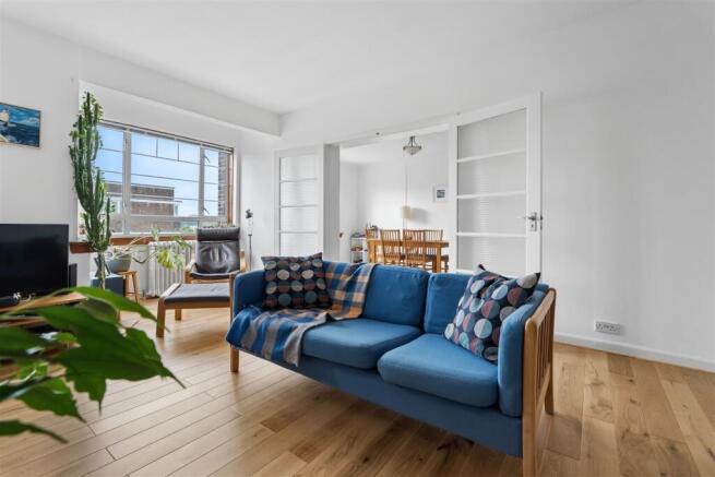 44 Kelvin Court, Claythorne, G12 0AE photo 4