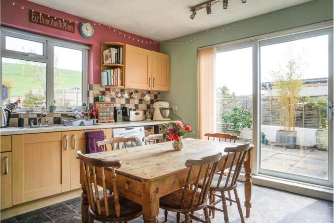 Kitchen/Breakfast