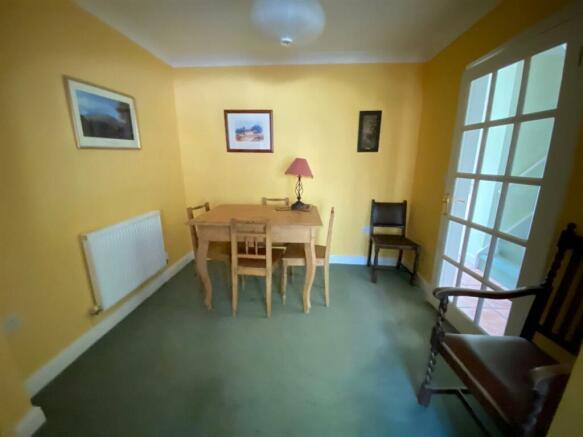 Dining Room.jpg