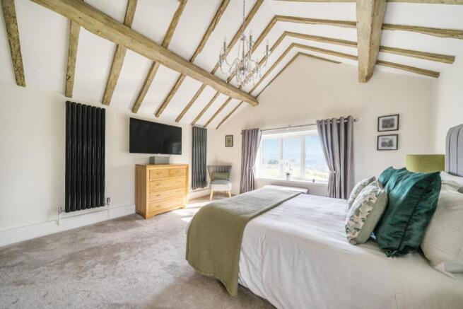 Bedroom 1.jpg
