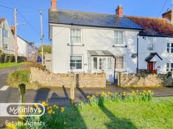 Characterful 4 Bedroom Cottage Overlooking the Vi