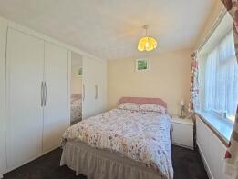33, Harcourt Drive, Reading RG6 5TL