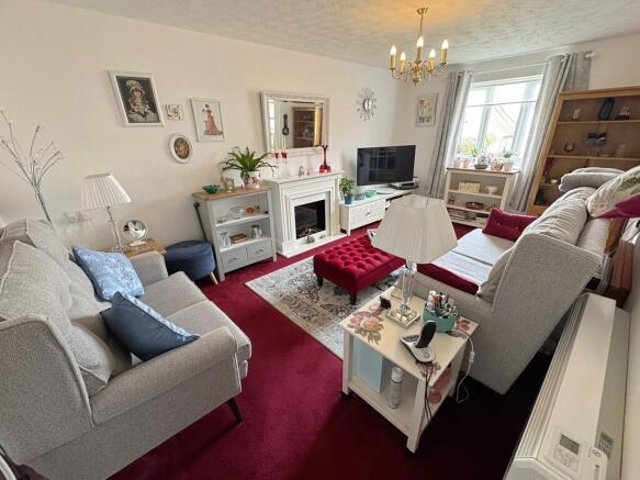 Living room (2)