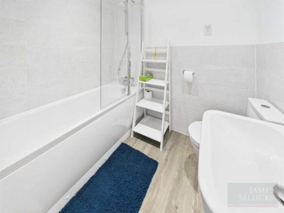 First Floor Bathroom