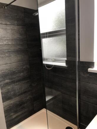 Main bathroom shower area