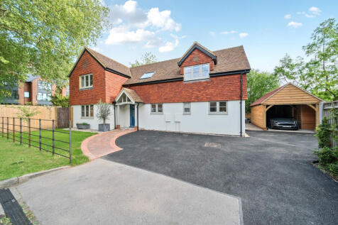 Newstead Close, Godalming, GU7