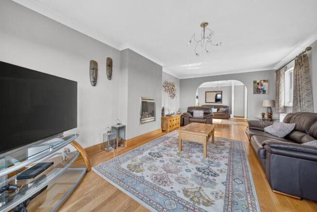 3 bed Detached for sale Image 4