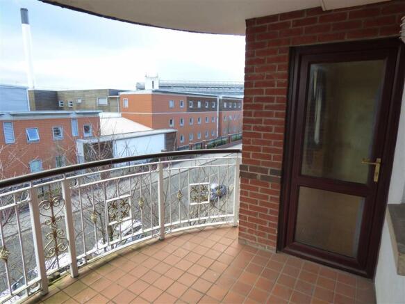 Terrace/Balcony: