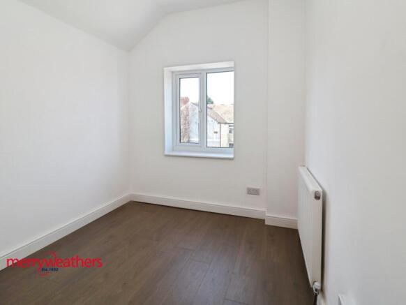3 bed Terraced for sale Image 11