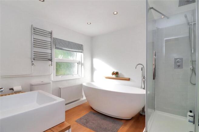 Bathroom/Shower/Wc