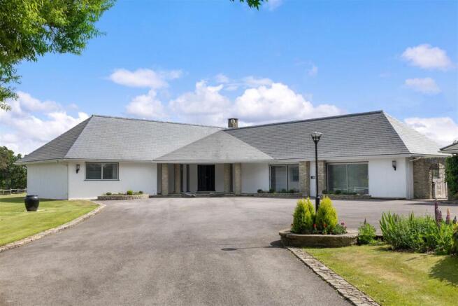 Waverley Court Farm, Monks Walk Farnham, Surrey, G