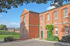 9, Lawrence Walk, Devington Park, Exeter EX6 8TP