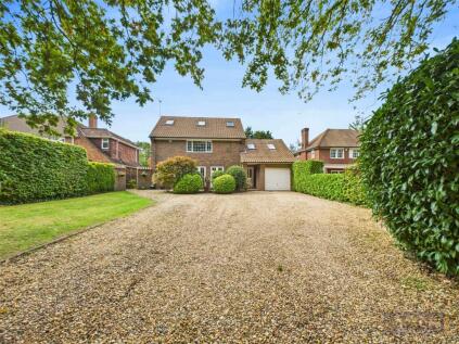 Maiden Erlegh Drive, Earley, Reading, Berkshire, RG6