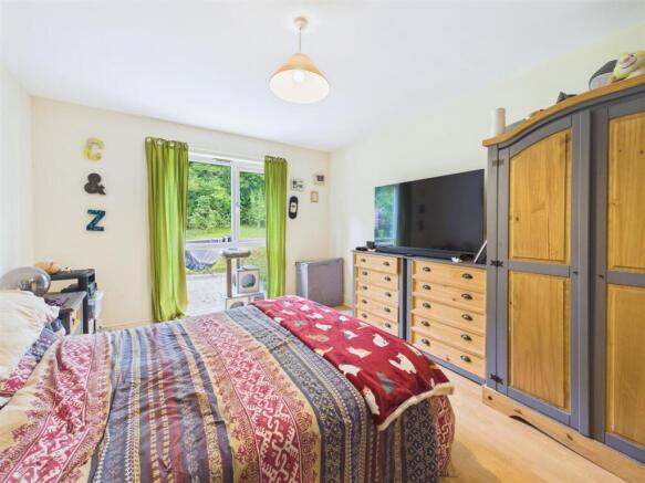 7 bed Block of Apartments for sale Image 5