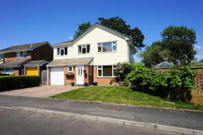 9, Cerney Gardens, Bristol BS48 1ST