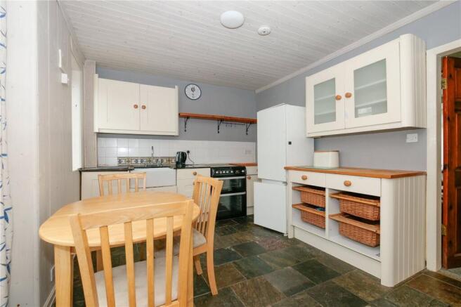 2 bed Semi-Detached for sale Image 4