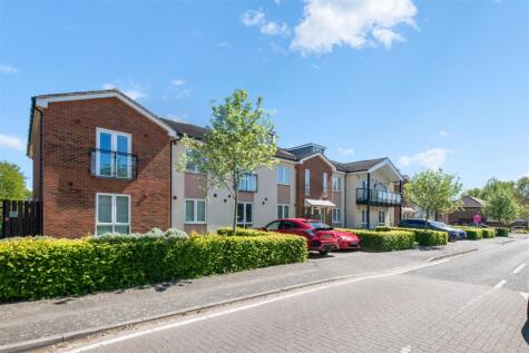 Elliott Avenue, Ruislip