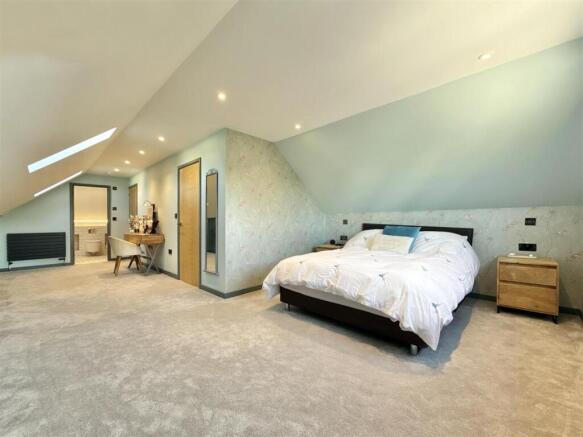 Bedroom 1.jpeg