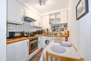 Flat 36, 50 St Matthews Lodge, Oakley Square, London NW1 1NB