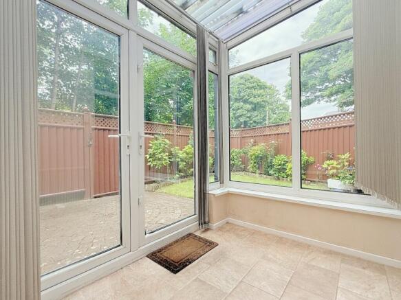 3 bed Terraced for sale Image 8