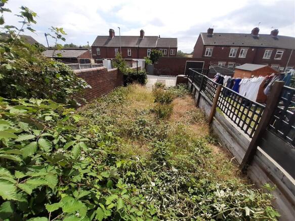 2 bed Terraced for sale Image 5