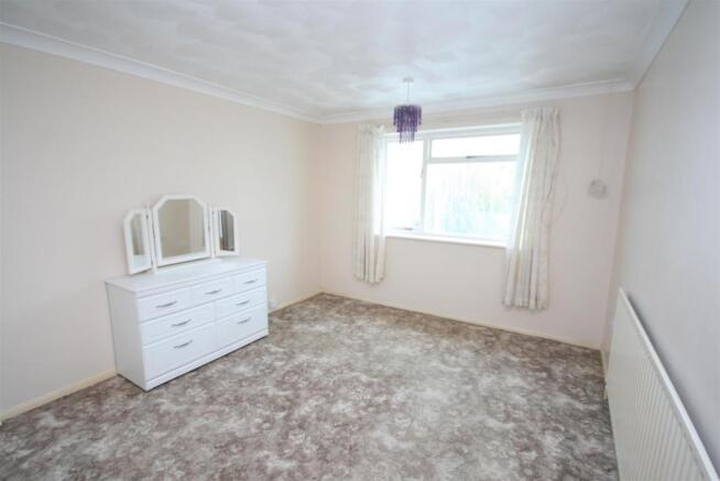 Master Bedroom.JPG