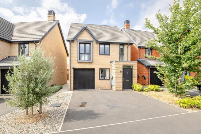 3-bed detached on Killick Crescent, Bishop's Stortford, Hertfordshire, CM23, £475,000