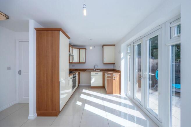 3 bed Semi-Detached for sale Image 5