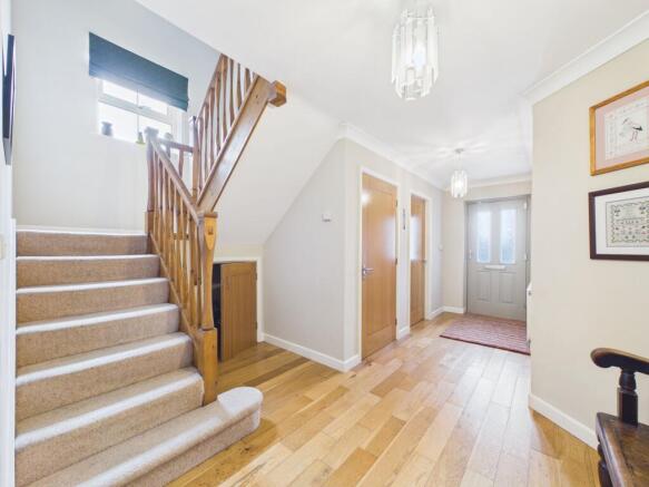 4 bed Detached for sale Image 6