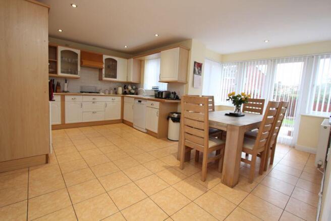 Kitchen/Family...