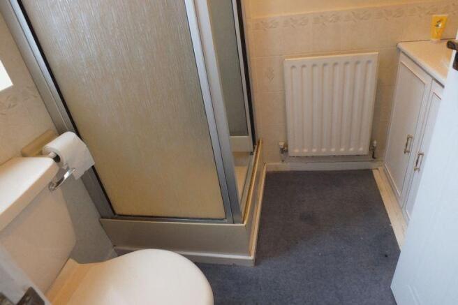 EN SUITE SHOWE...
