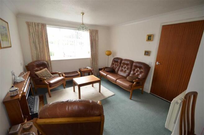 Lounge Dining Room