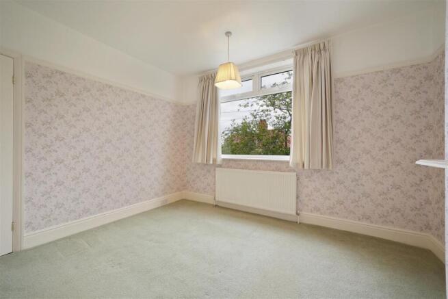 3 bed Semi-Detached for sale Image 12