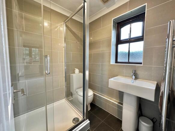 En-suite Bathroom