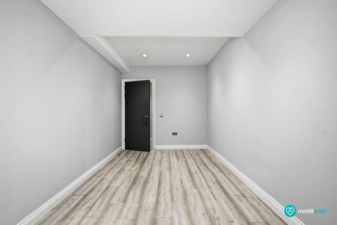 2 bed Flat to rent Image 12