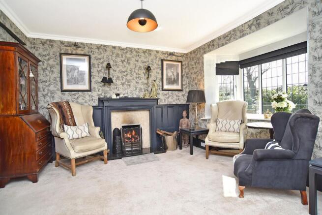 4 bed Detached for sale Image 6