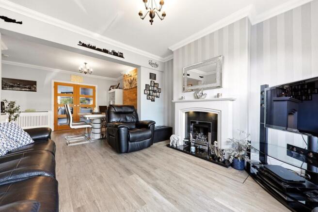 3 bed Semi-Detached for sale Image 10