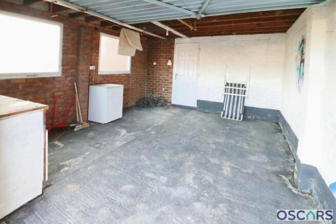 2 bed Terraced to rent Image 10