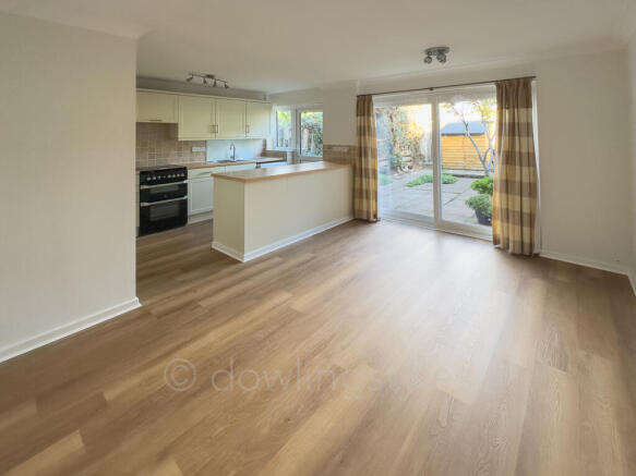 Dining room.