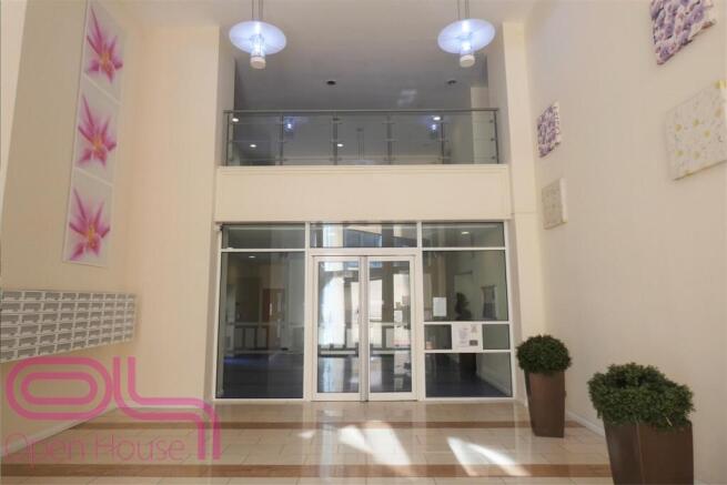 Communal entrance hall.jpg