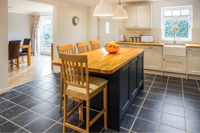 Kitchen/Breakfast