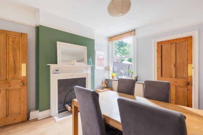 4 bed Terraced for sale Image 9