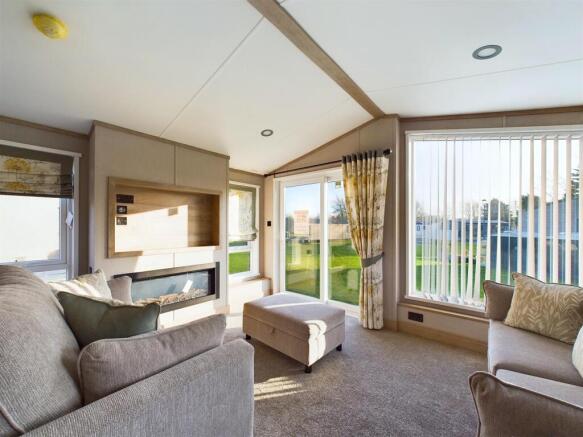 Open Plan Kitchen/Reception Room