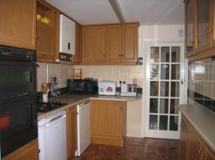Kitchen 4