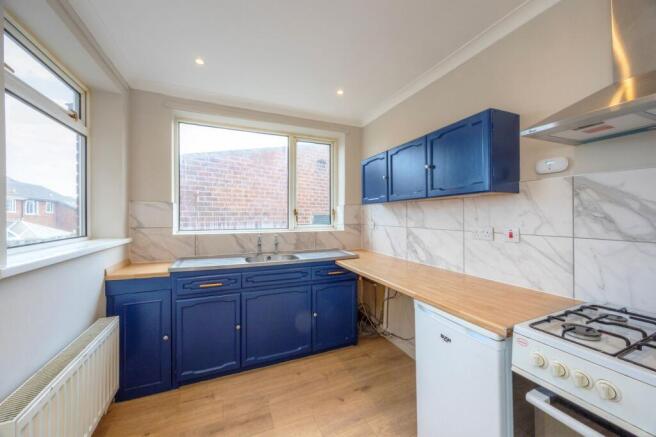 3 bed Terraced to rent Image 5